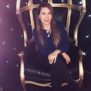 Meet your Posher, Cecy